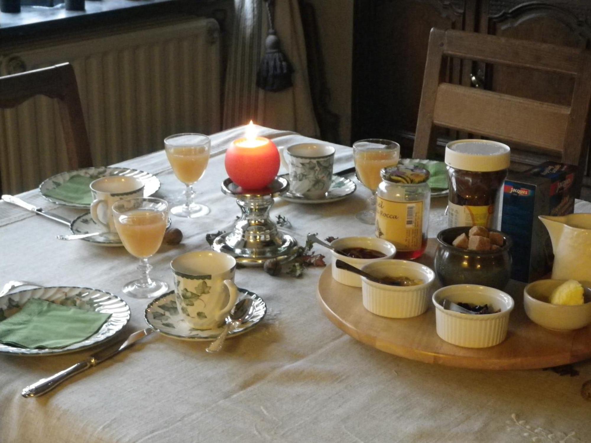 B&B Le Moulin De Resteigne ภายนอก รูปภาพ